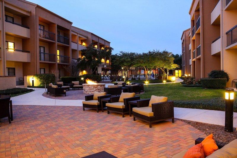 Country Inn & Suites By Radisson, Dallas-Love Field Exterior foto
